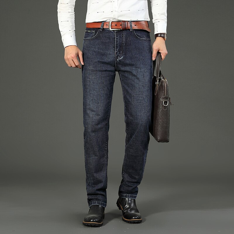 جينز رجال الأعمال الجديد من Wt - مراجعة Levis Jeans 501 وسعره